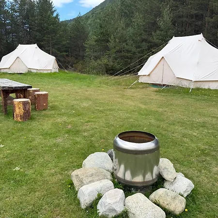 Gjestgiverier Jorundgard Vikingcamp *