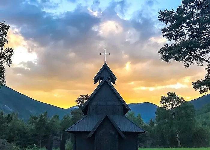 Jørundgard Vikingcamp * Sel